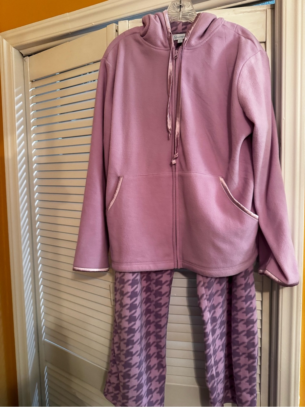 Cozy Lilac Zip-Up Hoodie & Lounge Pants Set